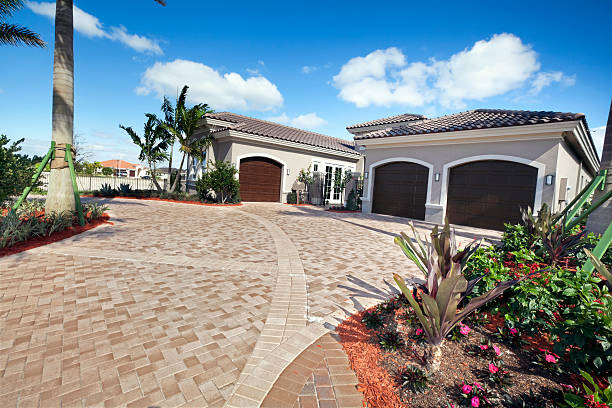 Best Residential Driveway Paver Services  in Batesville, MS